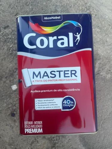 Tinta coral Master Branco gatinho