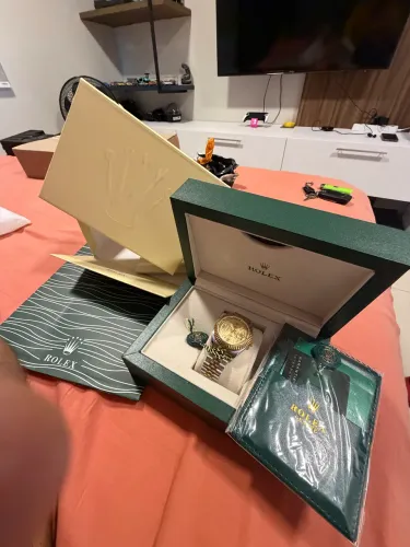 ROLEX LINHA DIAMANTE COMPLETO NA CAIXA