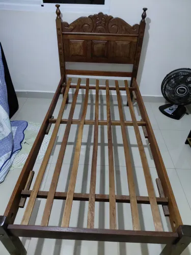 Cama solteiro madeira maciça