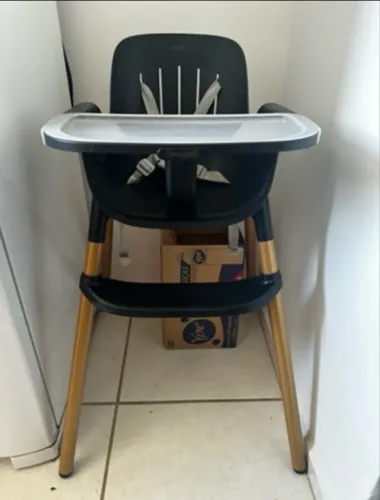 CADEIRA DE ALIMENTAÇÃO POKE