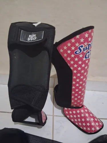 Caneleira Muay Thai infantil