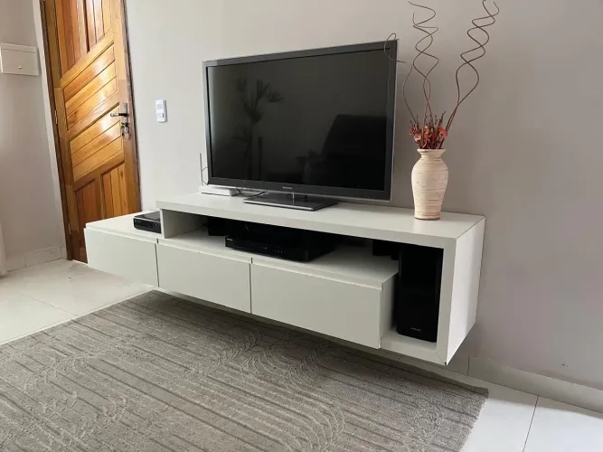 Rack branco em MDF