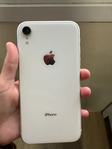 iPhone XR