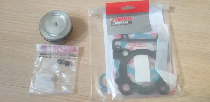 Pistão/Anéis, Jogo Junta Superior e Retentores de válvulas tudo original da Yamaha