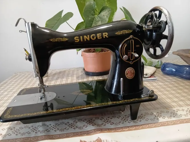 Maquina singer.