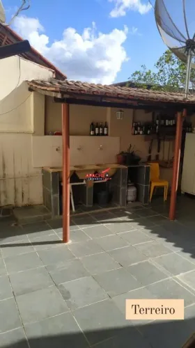 Casa em Andorinhas, em Paula Cândido - MG.