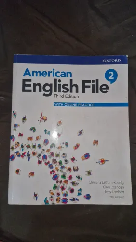Livro "American English File 2 - Third Edition"