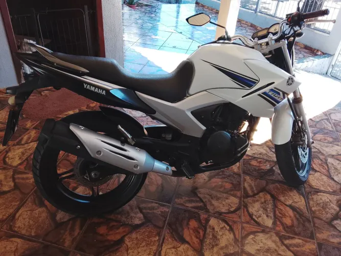 Fazer 250 ano 2014. Em excelente estado.
