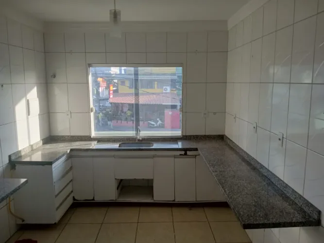 Bancada de mármore com pia