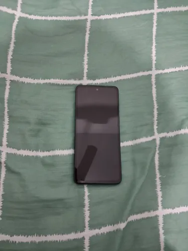 Celular Motorola, G35 5G na caixa na garantia ainda com nota fiscal semi novo.