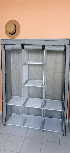 Guarda roupa dobrável 