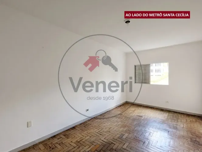 Kitnete ao lado da estação Santa Cecília!