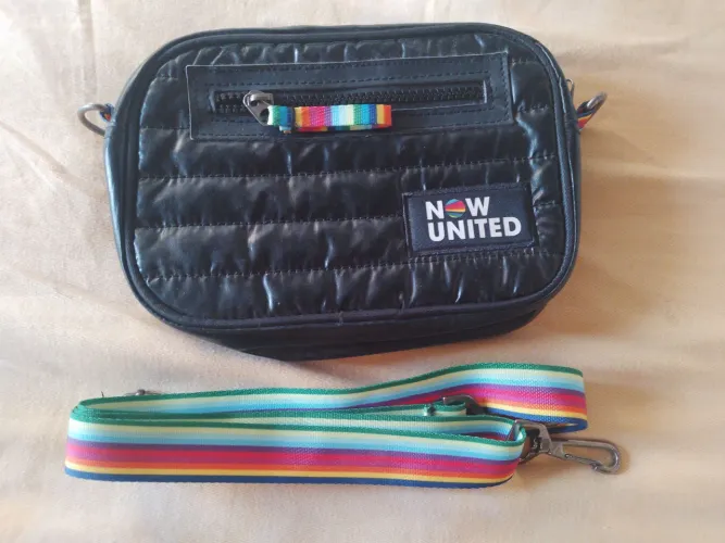 Bolsa de alça do Now United.