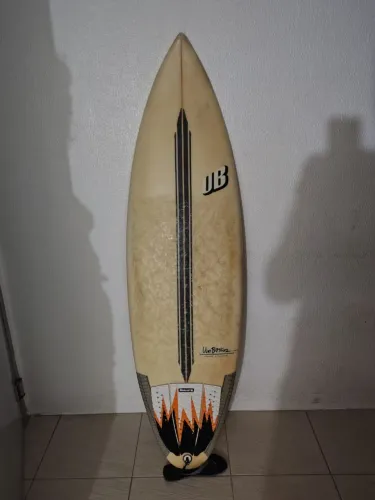 PRANCHA DE SURF 6'2" 36L . STH 