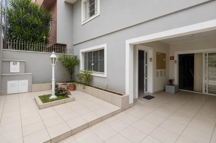 Casa para venda em Tatuapé com 3 banheiros, 2 vagas, 152m²