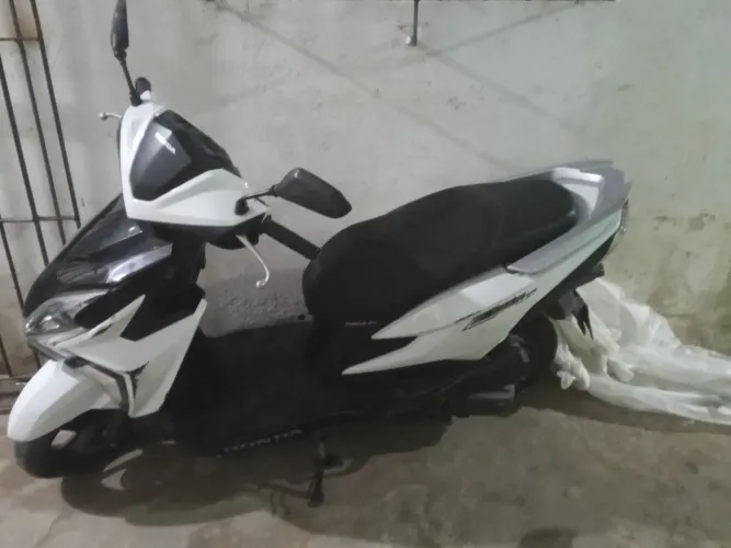 VENDO UMA HONDA ELITE 125