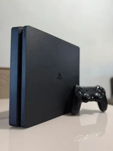 PS4 Slim + Controle Original + Jogo: Horizon Zero Dawn
