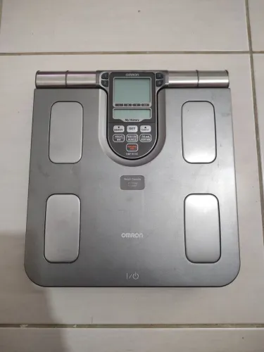 Balança Bioimpedância Omron