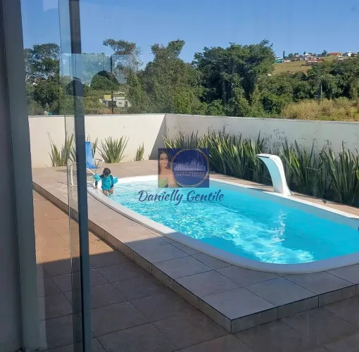 Casa c/ Piscina Climatizada Ninho Verde 2