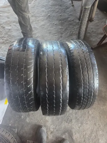 Pneu 225/75 R16