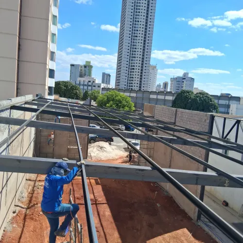 Serralheria fabricação e montagem.