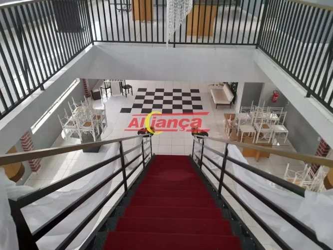 SALA COMERCIAL - COM DOIS ANDARES 300m², PARA LOCAÇÃO JD. CUMBICA