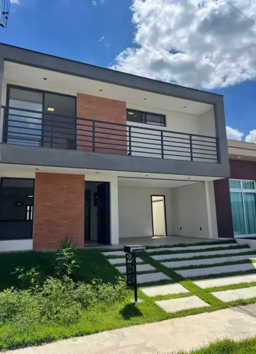 Casa de condomínio para venda com 178 metros quadrados com 4 quartos