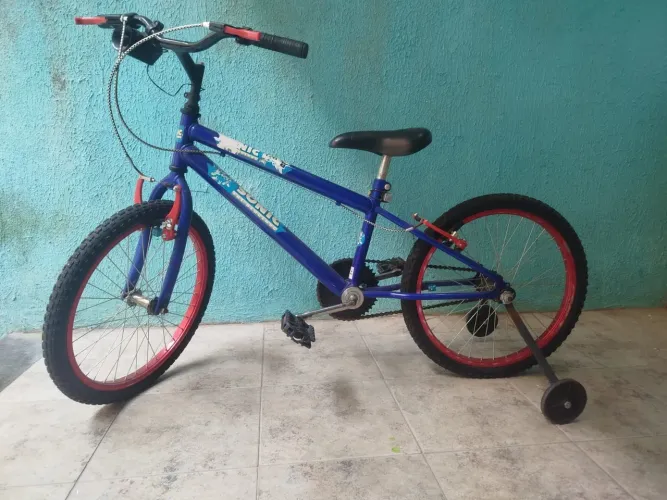 Bicicleta aro 20 semi nova