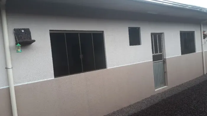 KITINETE 40 METROS APENAS 1.000.00