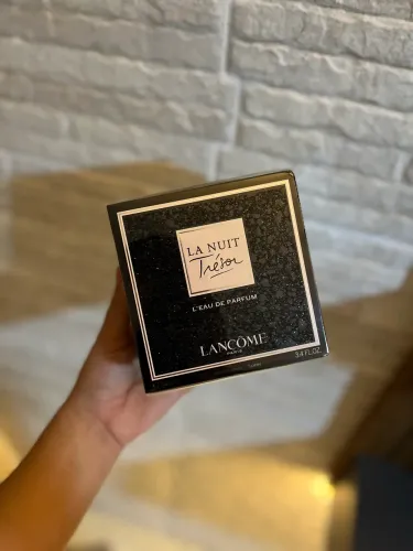 Perfume Lá nuit Tresor