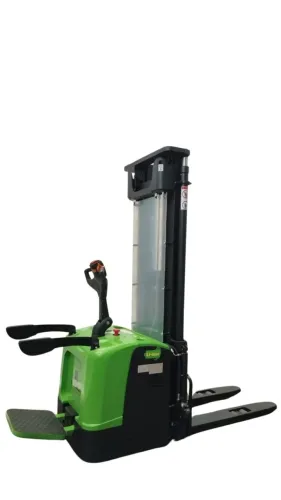 Empilhadeira Patolada de 2.000kg com elevação de 5600mm