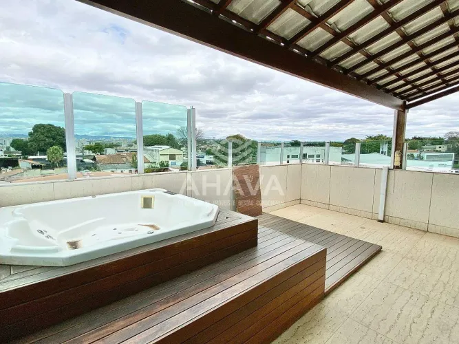 Linda Cobertura Para Locação - 3 Quartos - 1 Suíte - 2 Vagas - Hidromassagem - Área Gourme