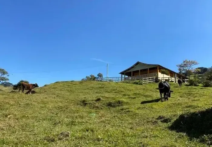 Um Paraíso na Serra da Mantiqueira!!! Chácara com 48.400m², Bairro Rosário, Delfim Moreira