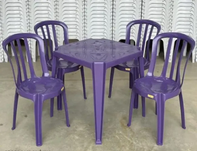 2 jogos de mesas de plástico roxo reforçado