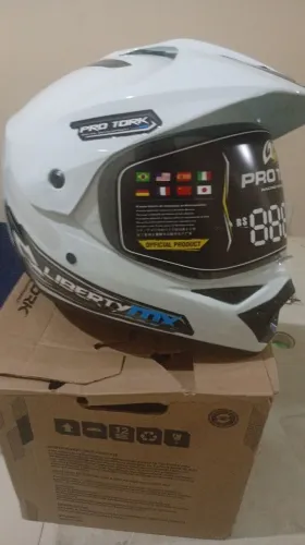 Capacete Novo 225,00