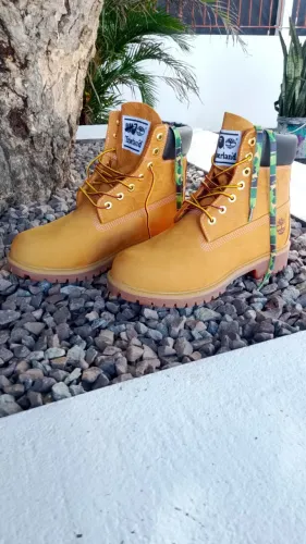 Bota Timberland original tamanho 42  