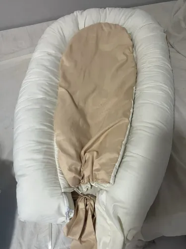 Vendo um ninho redutor de bebê