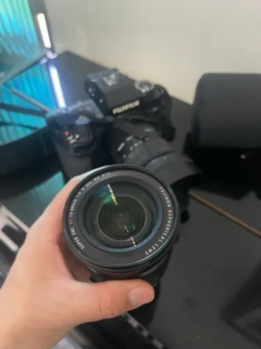 Lente Fujifilm XF 16-80 X mount usada uma vez.