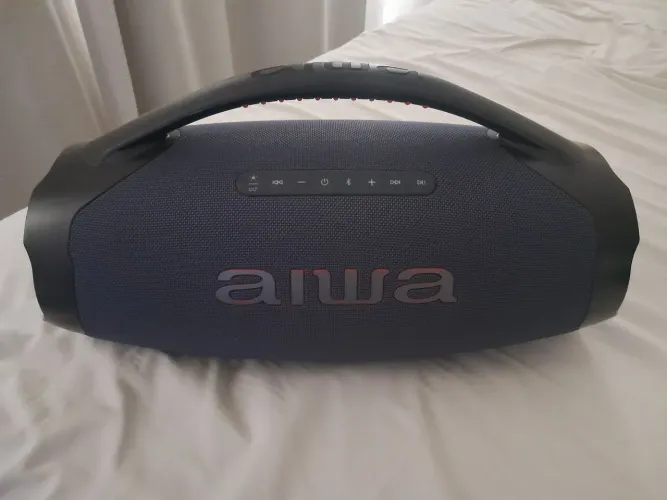 Caixa de som AIWA seminova