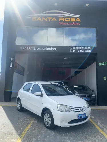 Toyota Etios X 1.3 Flex 16V 5P Mec. 2017