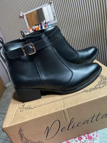 Bota, salto baixo