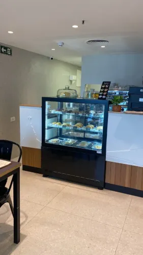 Balcão refrigerado preto 220v