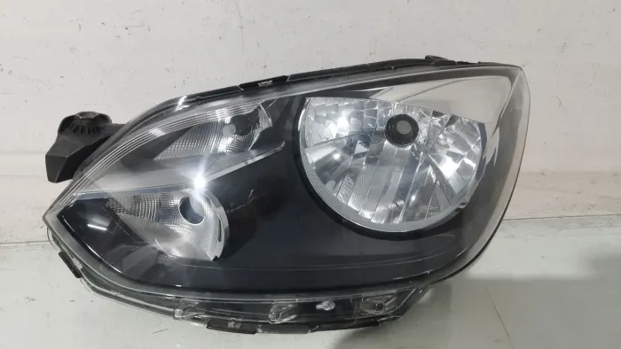 Farol lado esquerdo Volkswagen UP 2013 2014 2015 2016 2017