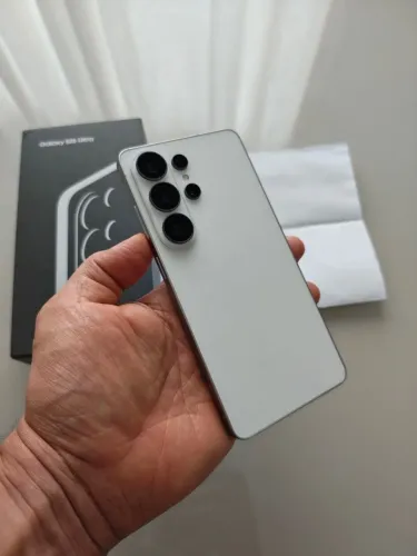 S26 ultra novo na cx nota fiscal e garantia total, zeroo