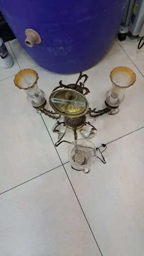 2 lustres vintage com 3 lâmpadas