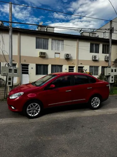 Fiat Grand Siena Essence Dual. 1.6 Flex 16V 2016