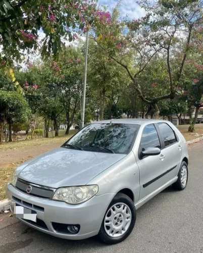 Fiat Palio HLX 1.8 MPI Flex 8V 4P 2005