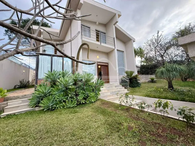 Casa à venda, 4 quartos, 2 suítes, 8 vagas, Garças - Belo Horizonte/MG