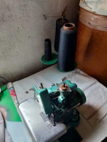 Máquina Overloque