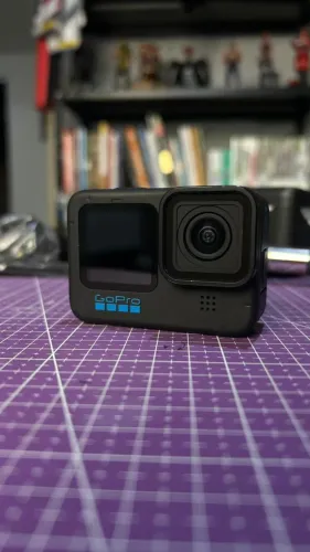 Gopro 11 Black com 3 baterias mais um monte de acessorio
